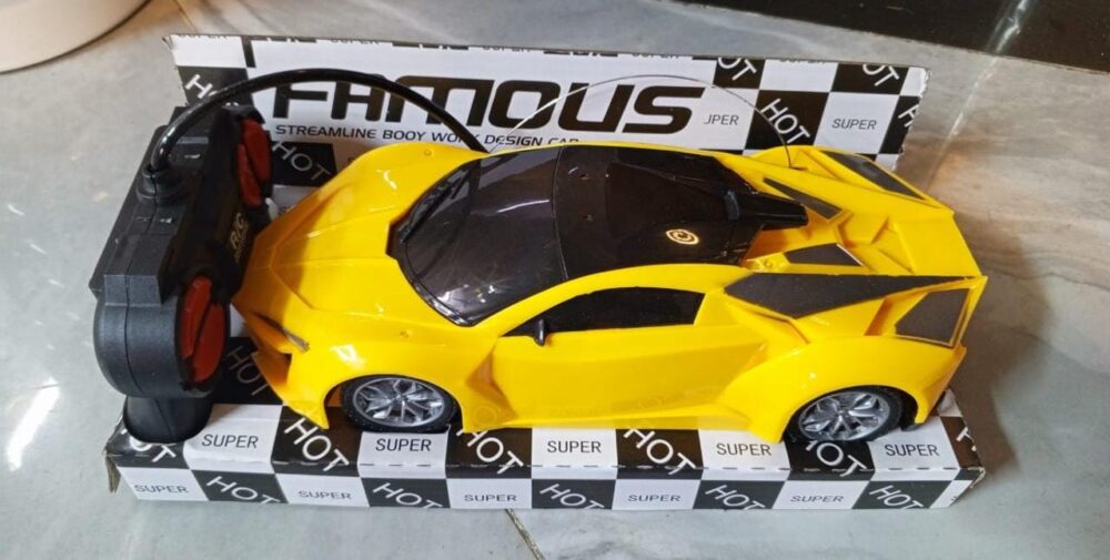 Remote Control Car [Medium] 3+Ages - Image 3