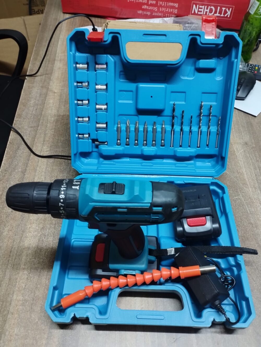 26VOLTS DRILL SET