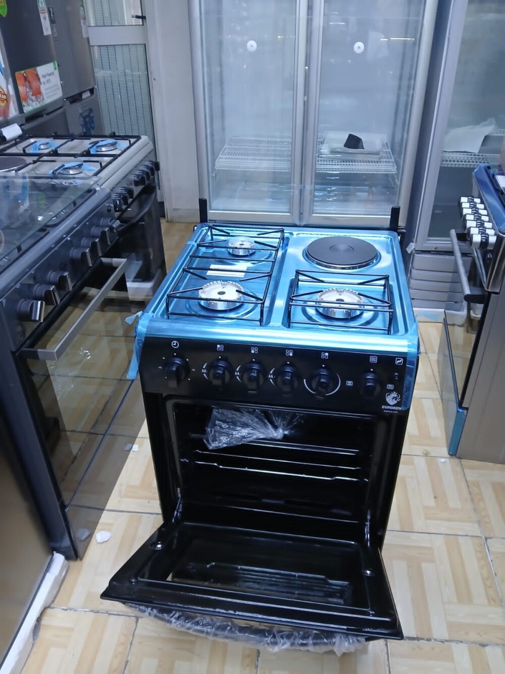 EUROKEN COOKER 50 BY 55 3 GAS 1 ELECTRIC
